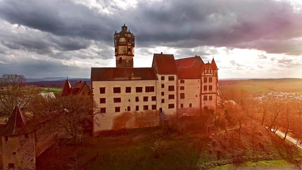 Hotel Zur Krone Ronneburg (Hessen) Exterior foto
